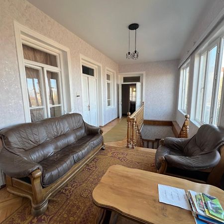 Guesthouse Lilia &Wine Celler Telavi Bagian luar foto
