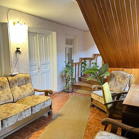Guesthouse Lilia &Wine Celler Telavi Bagian luar foto