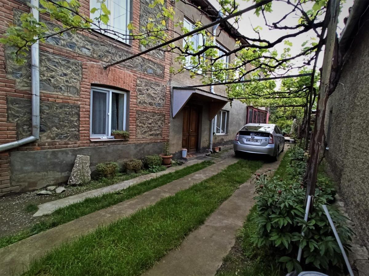 Guesthouse Lilia &Wine Celler Telavi Bagian luar foto