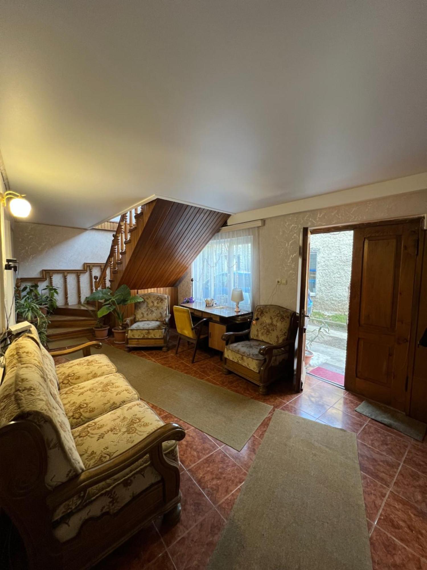 Guesthouse Lilia &Wine Celler Telavi Bagian luar foto